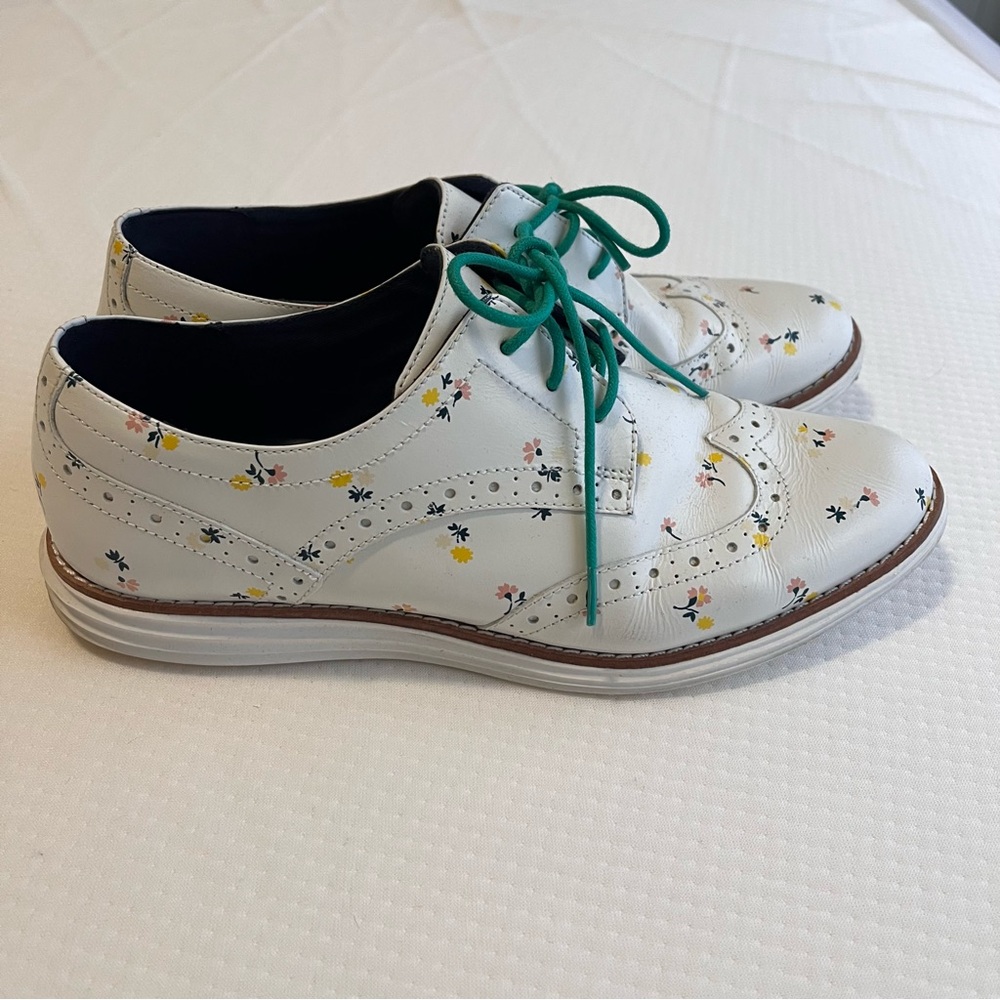 Cole Haan Genuine Leather Shoes Size 8 1/2 Gently used